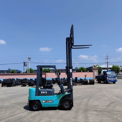 Forklift compatto a motore diesel FD15 per carico e scarico di merci